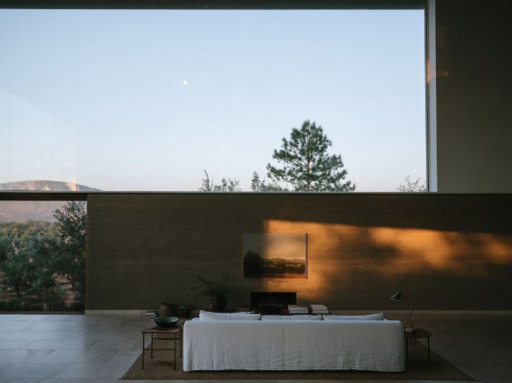 Living with a north window and a thick earth wall behind the fire